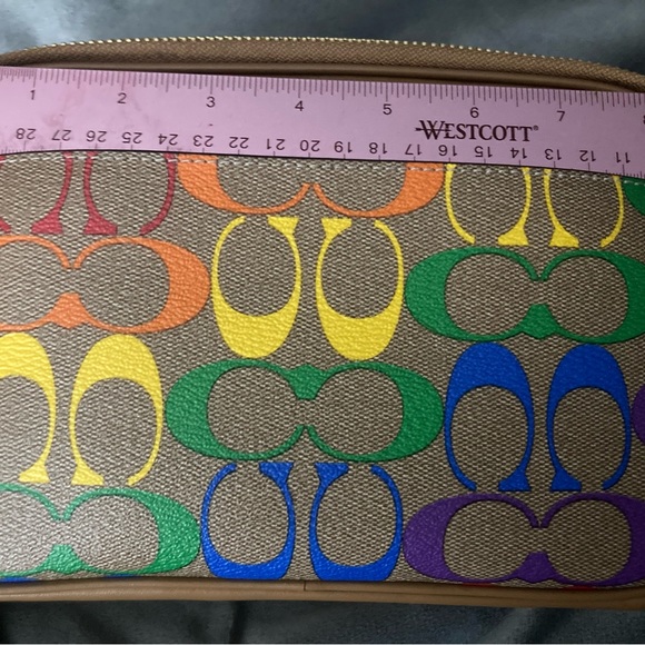 Coach Pride Collection - Picture 3 of 11